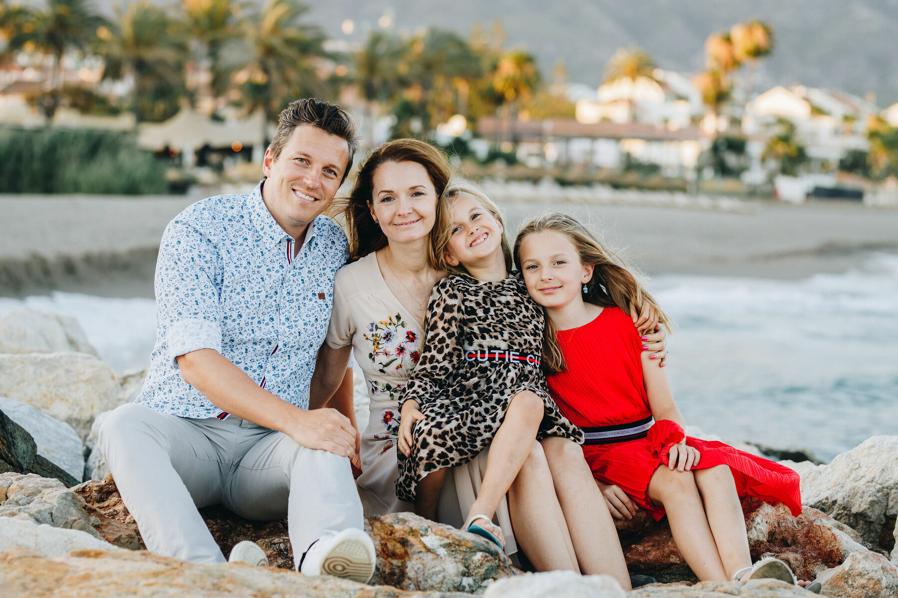 Семейная фотосъемка на пляже Марбельи