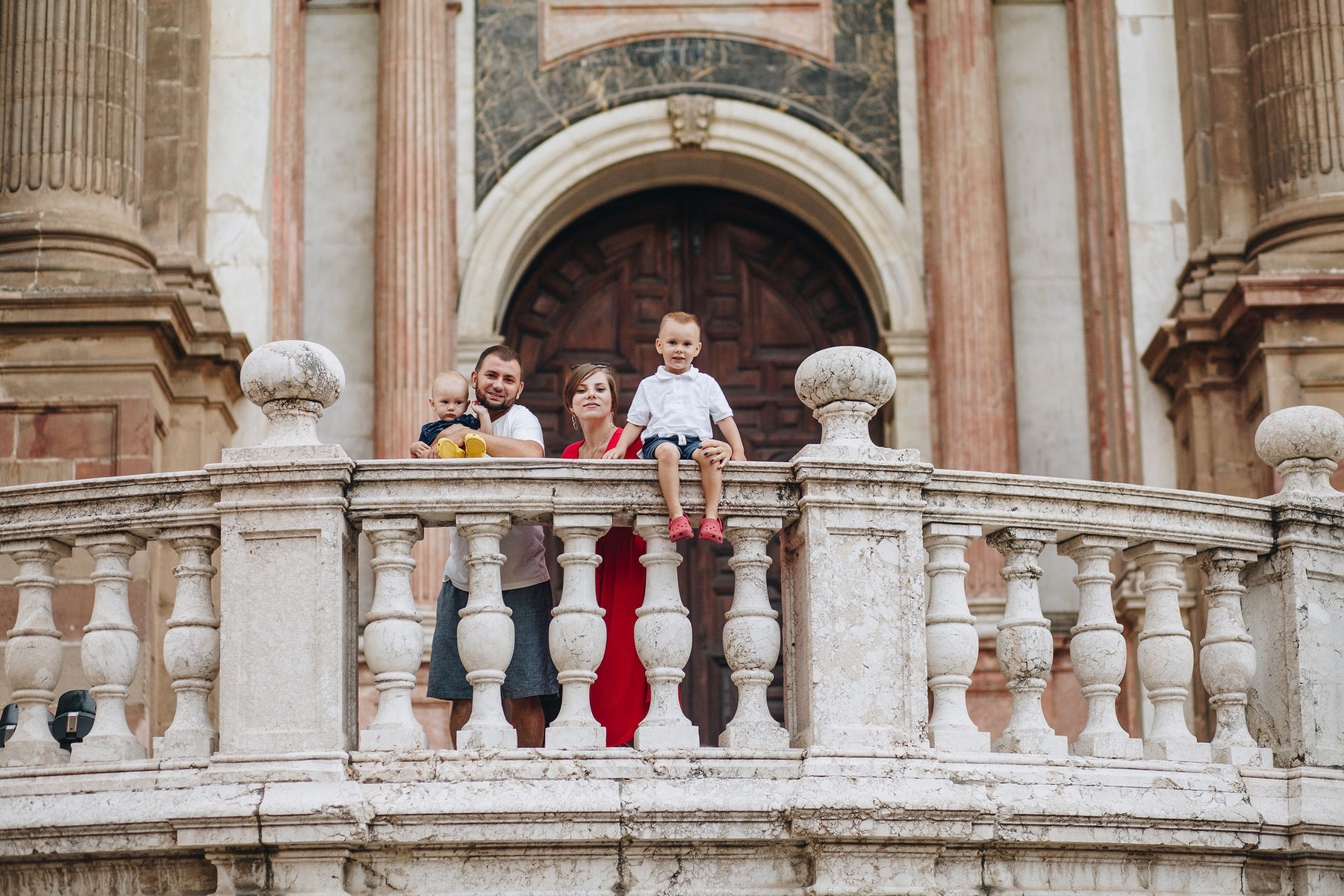 Family photo set in Málaga